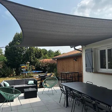 Casa vacanze Maison Moderne Pres Du Avec Jardin Et Veranda A Sanguinet, Pour 10 Personnes - Fr-1-319-584