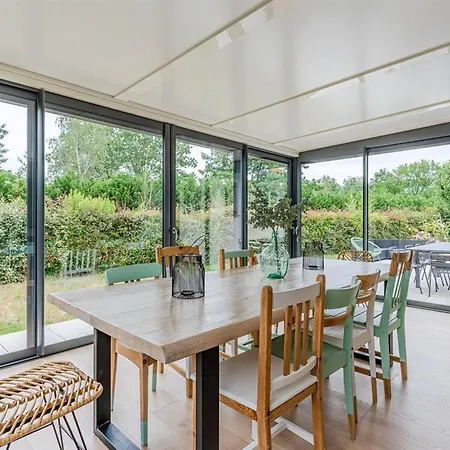 Maison Moderne Pres Du Avec Jardin Et Veranda A Sanguinet, Pour 10 Personnes - Fr-1-319-584 * Sanguinet